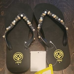 Reef Black Sandals with Seashell Details *NWT* SIZE 8